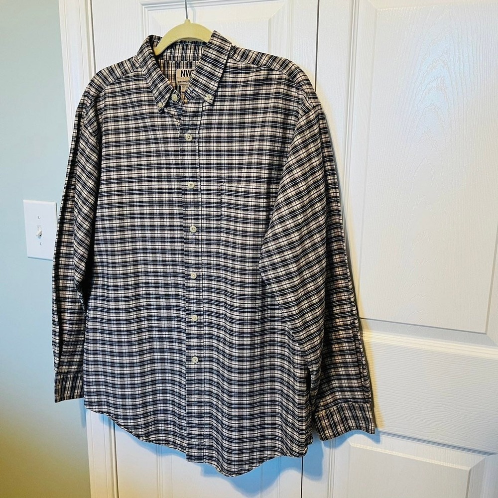 NORTHWEST TERRITORY‎ NATURALS men's long sleeve plaid shirt. Size large